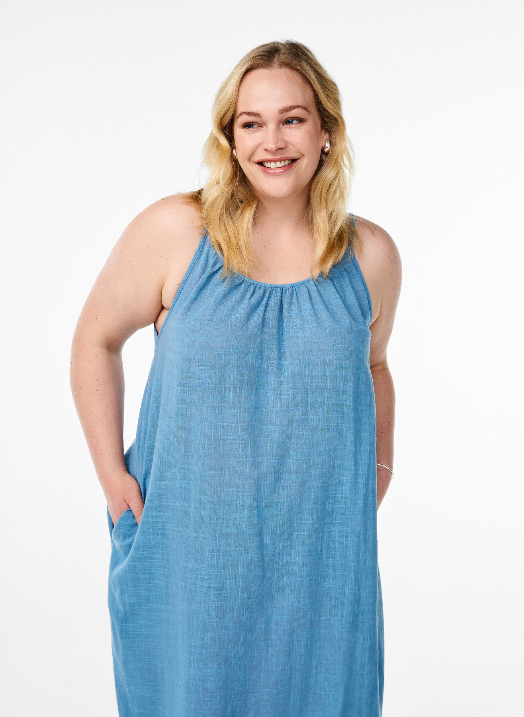 Zizzifashion FLASH - Midi-length cotton strap dress, Blue, Model image number 2
