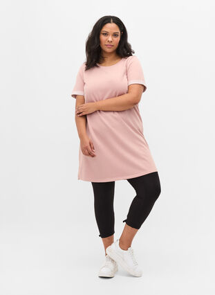 Loose-fitting sweater dress with short sleeves, Adobe Rose, Model image number 2