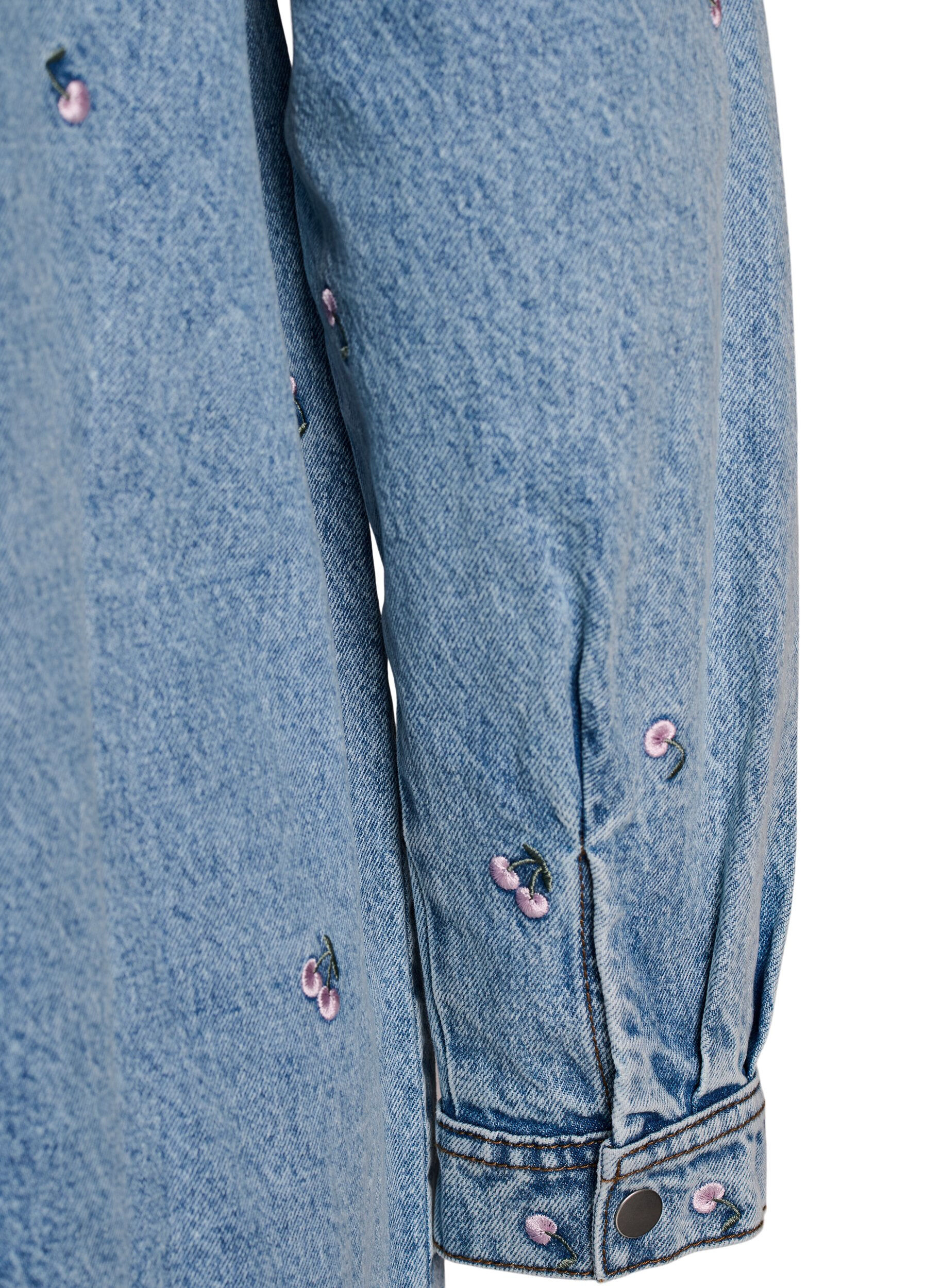 Zizzifashion Denim dress with cherries and chest pockets, Light Blue, Packshot image number 3
