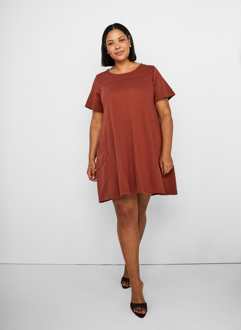 Jersey dress with short sleeves and pockets, Red, Image image number 0