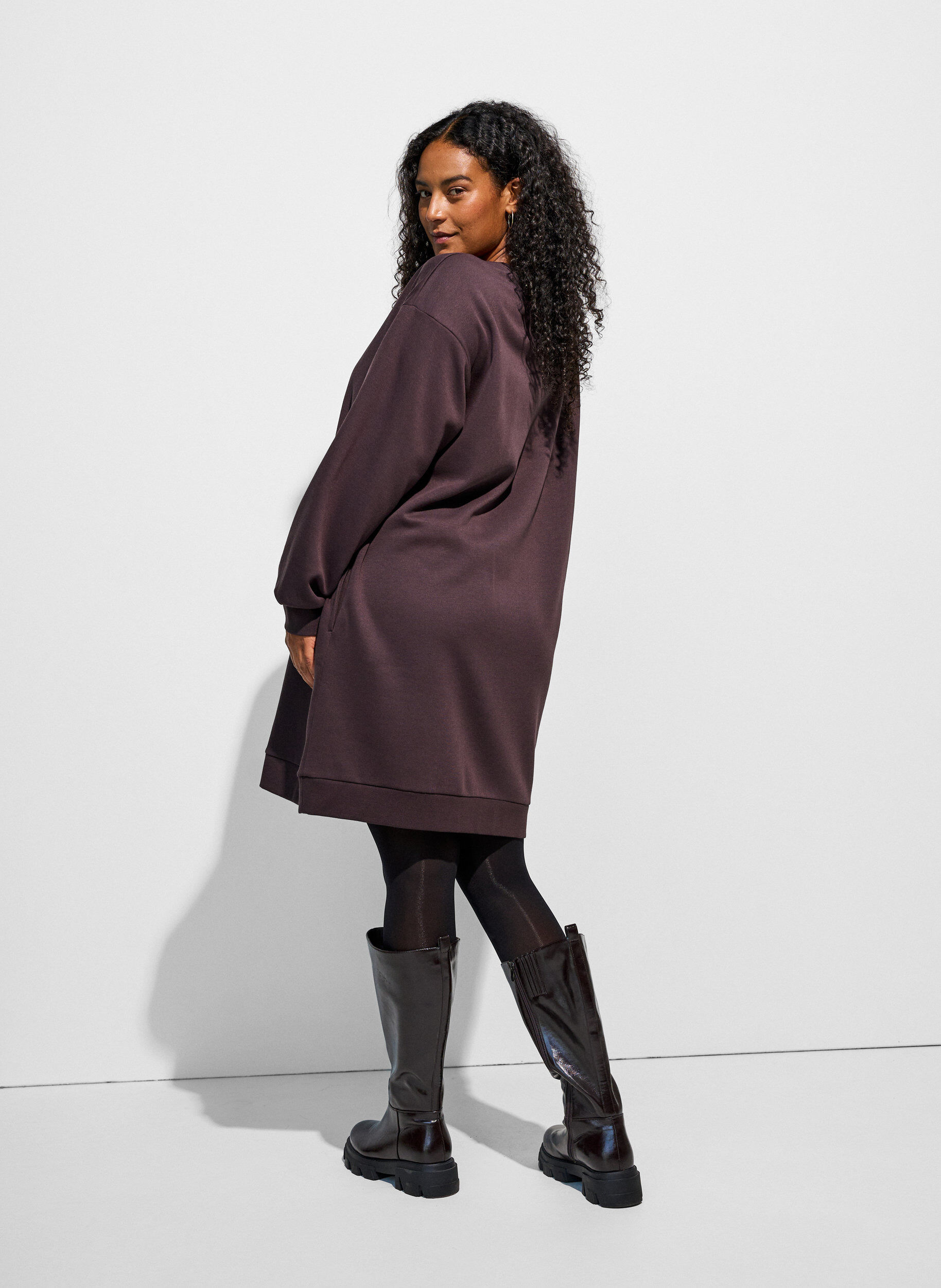 ZizzifashionLoose sweatshirt dress with pockets, Brown, Model image number 2