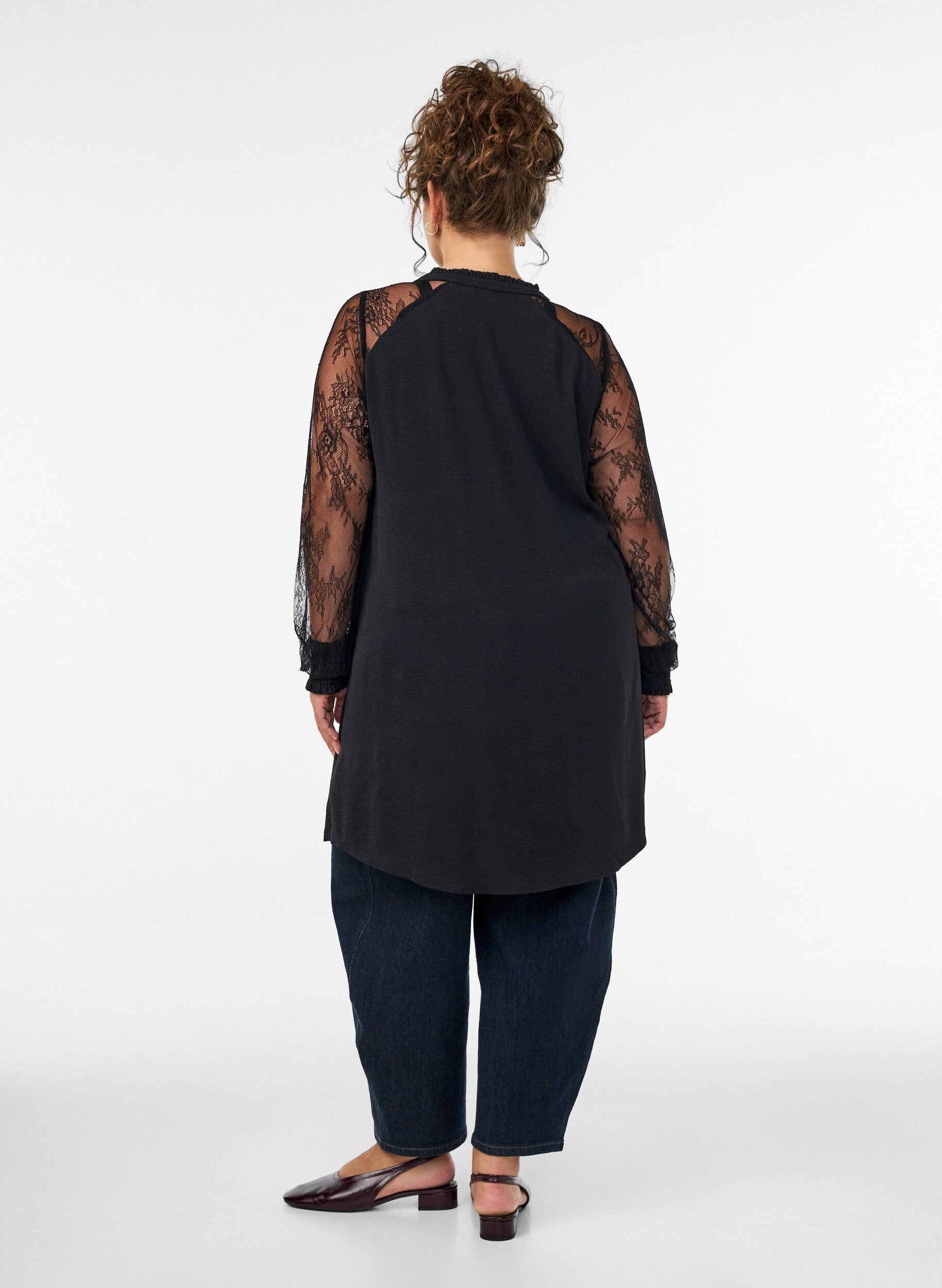 ZizzifashionTunic with sheer lace sleeves, Black, Model image number 2