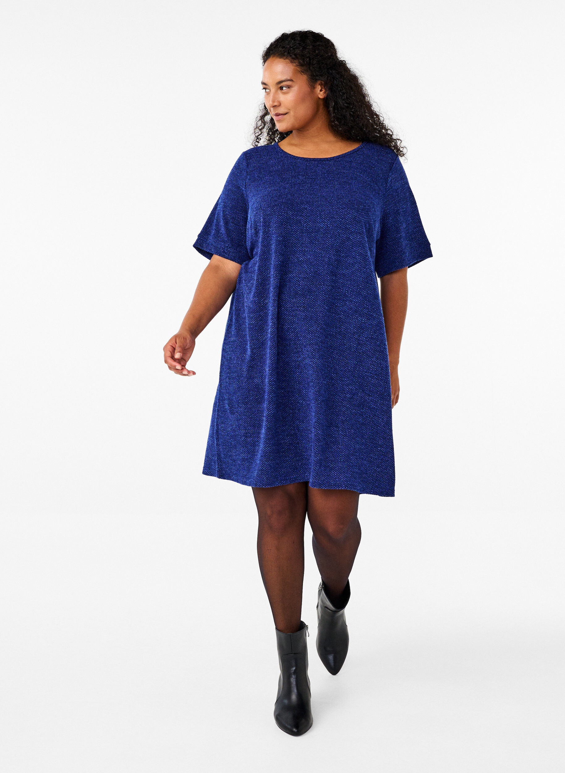 Zizzifashion T-shirt dress with short sleeves, Sodalite Blue, Model image number 2
