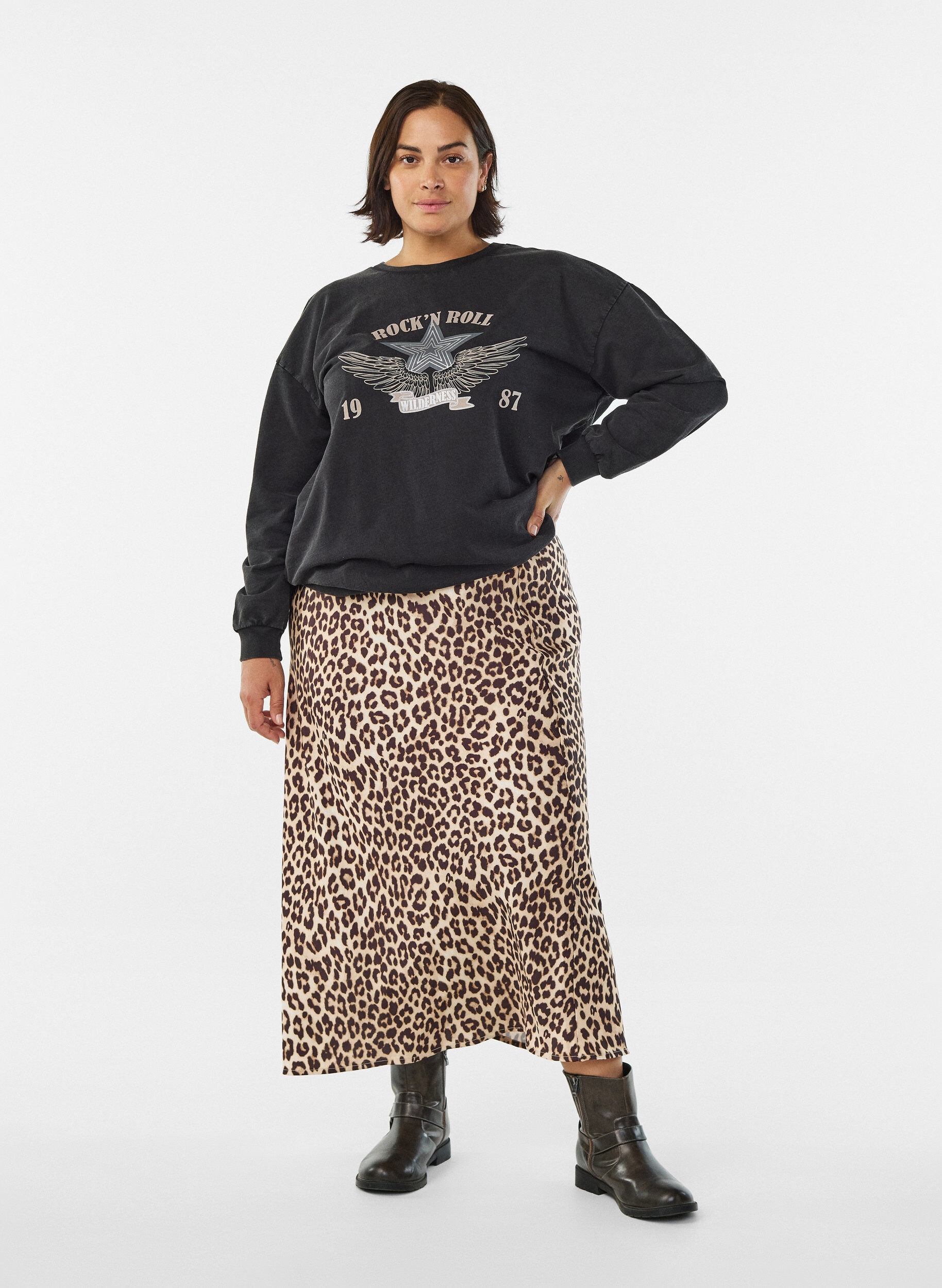 Satin midi skirt, Brown, Model