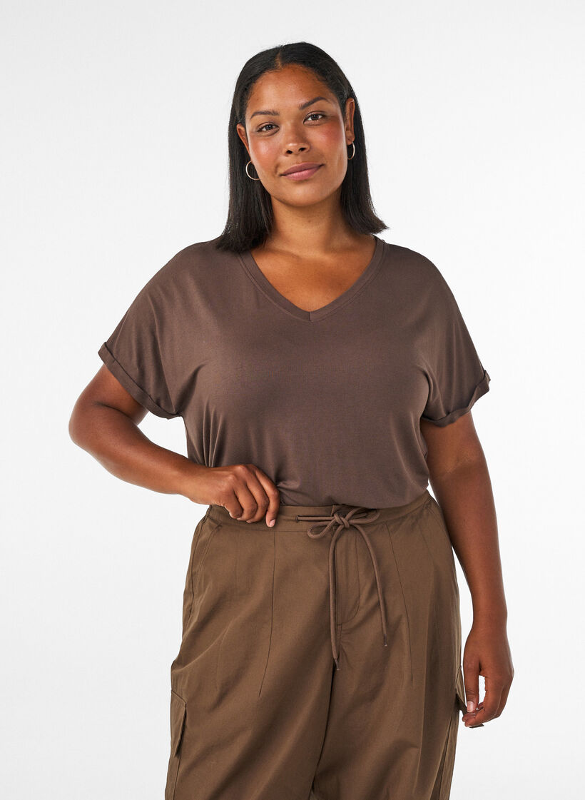 Basic V-neck T-shirt in viscose, Brown, Model image number 0