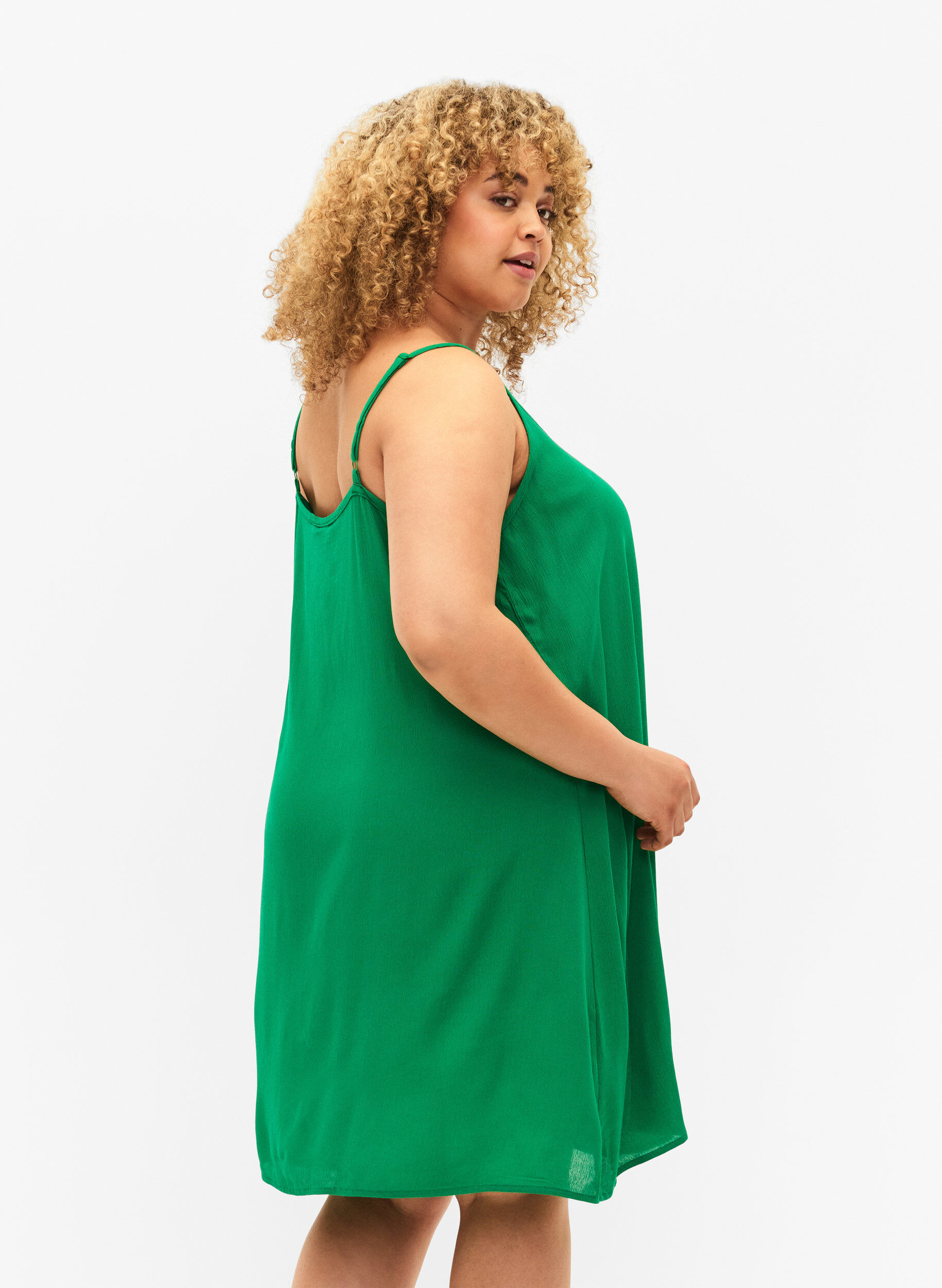 Zizzifashion Solid colour strap dress in viscose, Green, Model image number 1