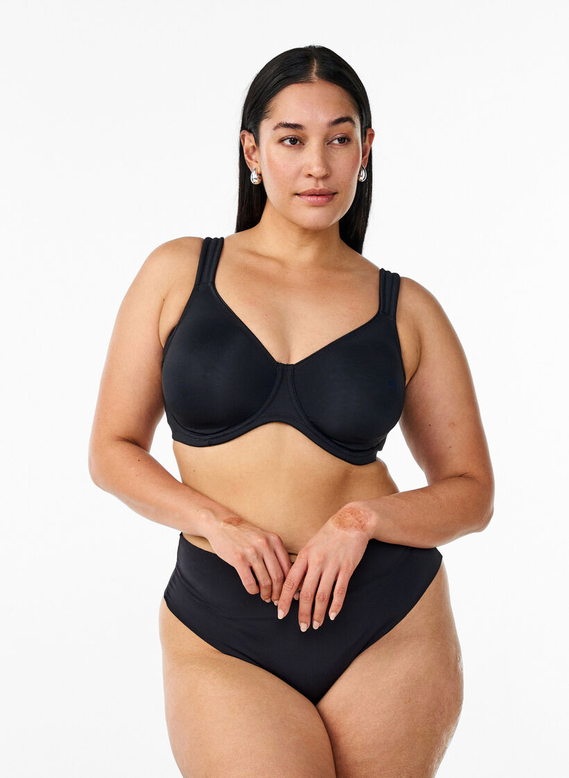 Comfort bra with underwire and moulded cups, Black, Model image number 1