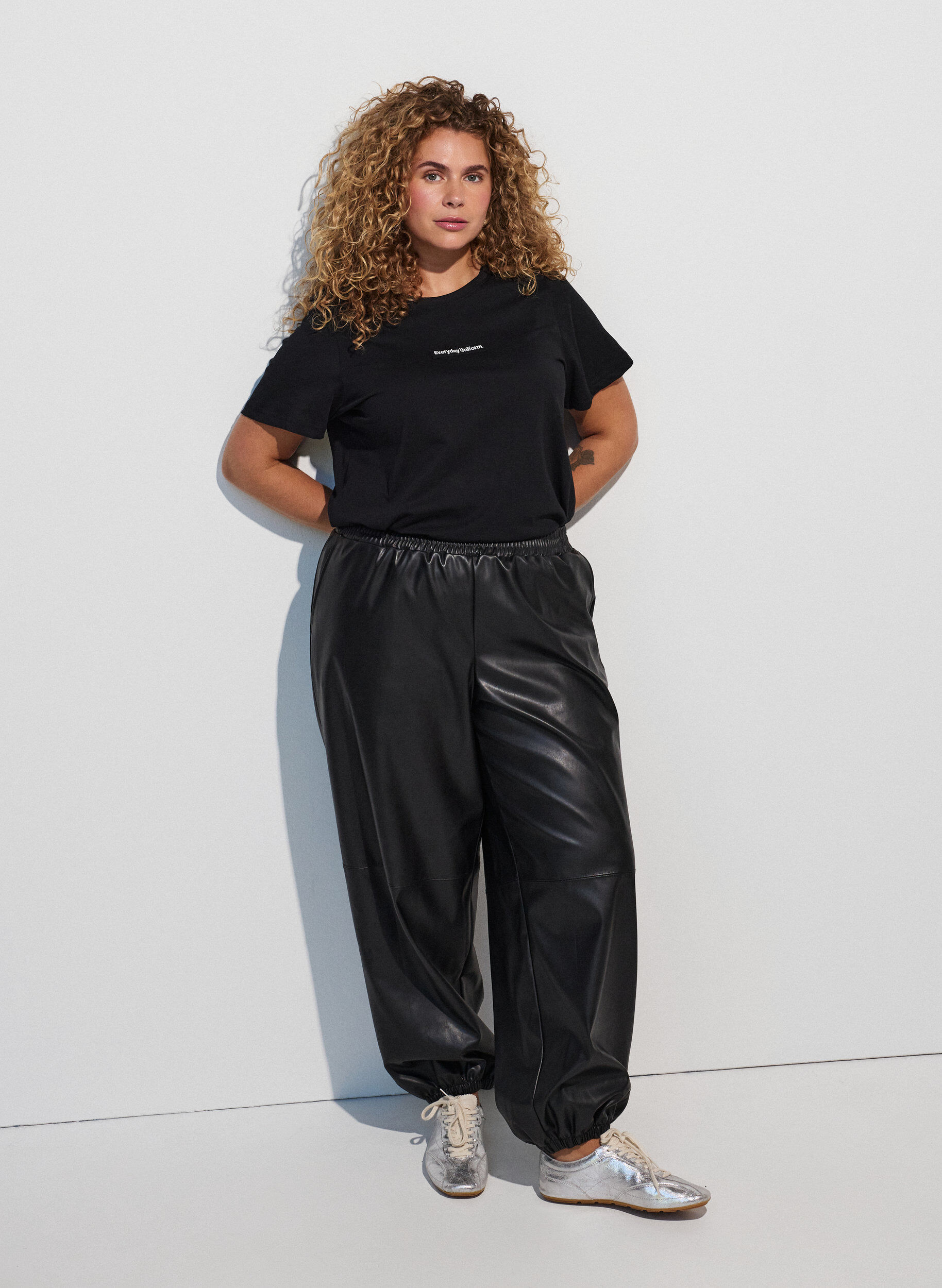 ZizzifashionCotton T-shirt with text badge, Black, Model image number 1