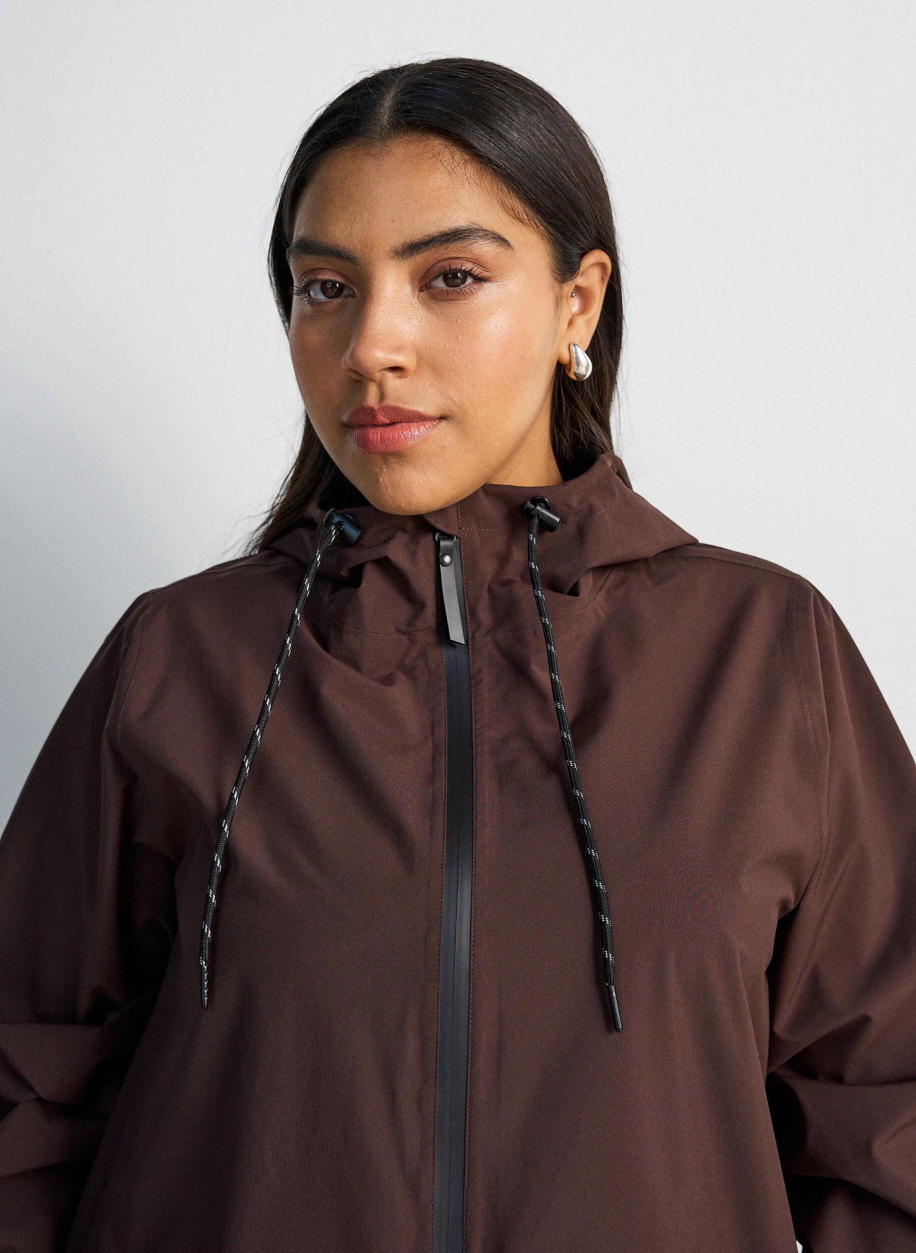 ZizzifashionRaincoat with pockets and hood, Brown, Model image number 4