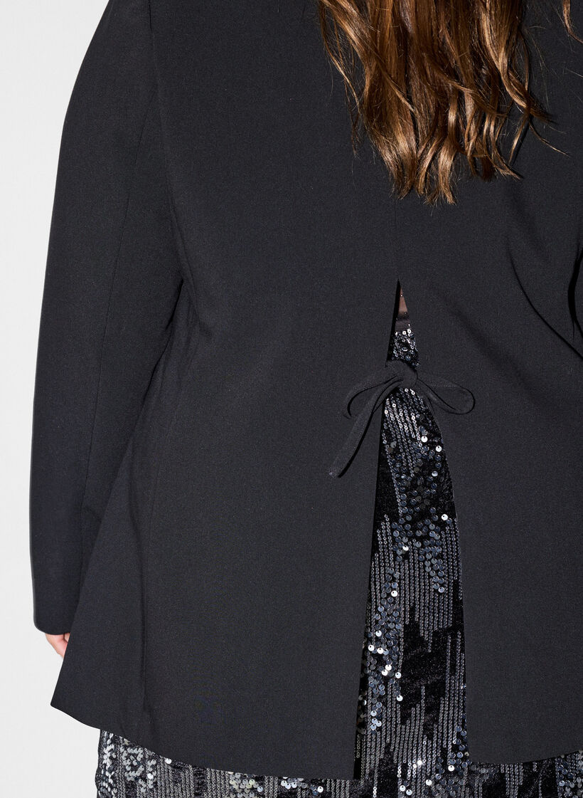 Blazer with back vent and tie detail, Black, Model image number 4