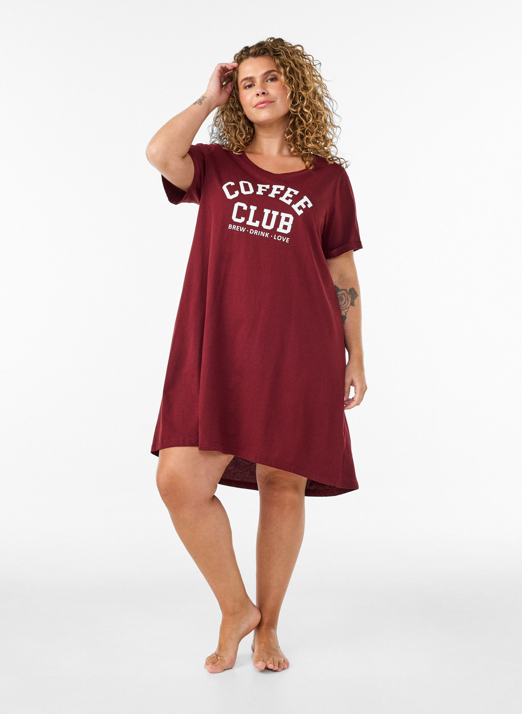 ZizzifashionShort-sleeved nightgown in organic cotton, Dark Bordeaux, Model image number 1