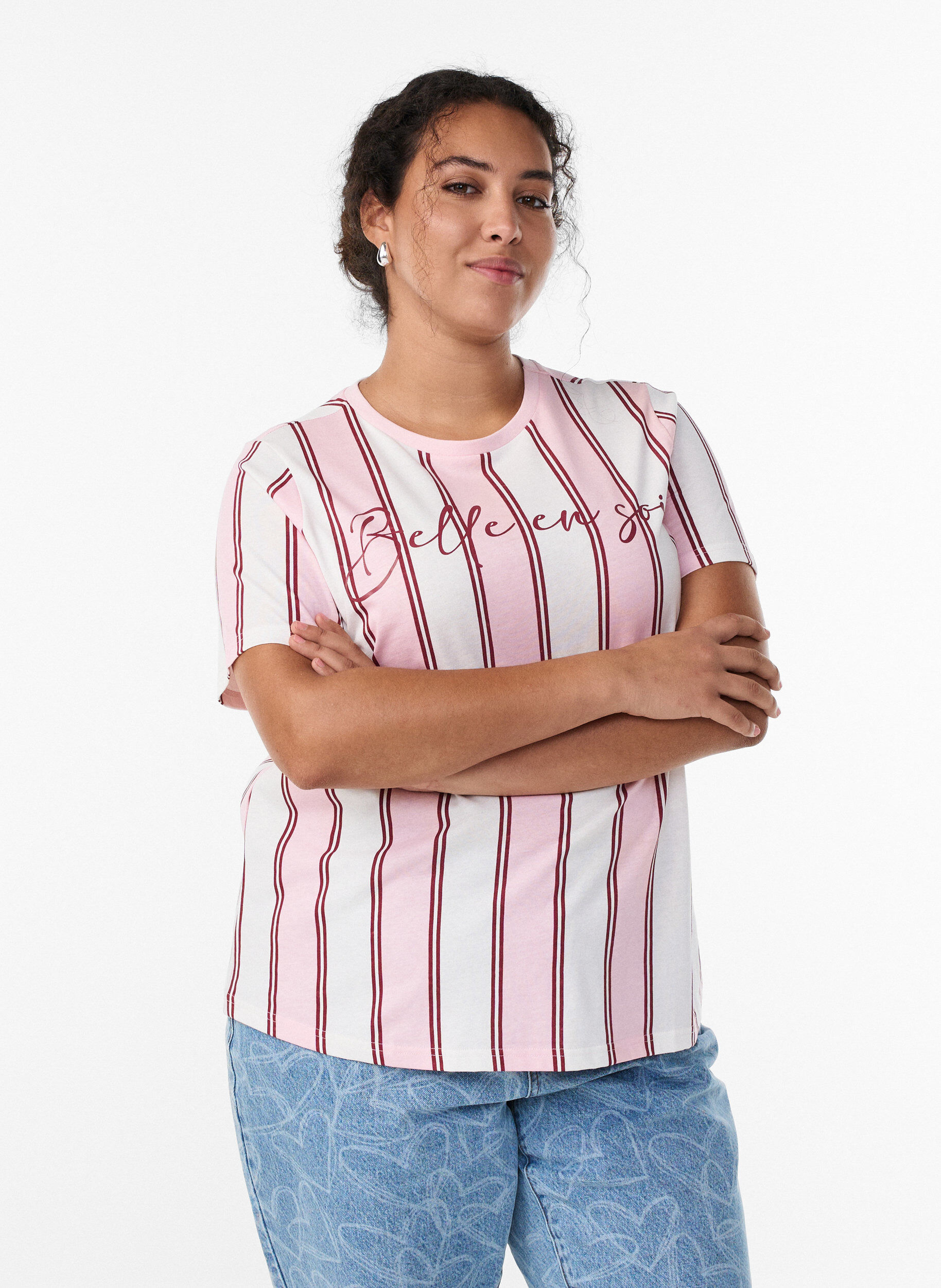 T-shirt with stripes and text print, Rose, Model