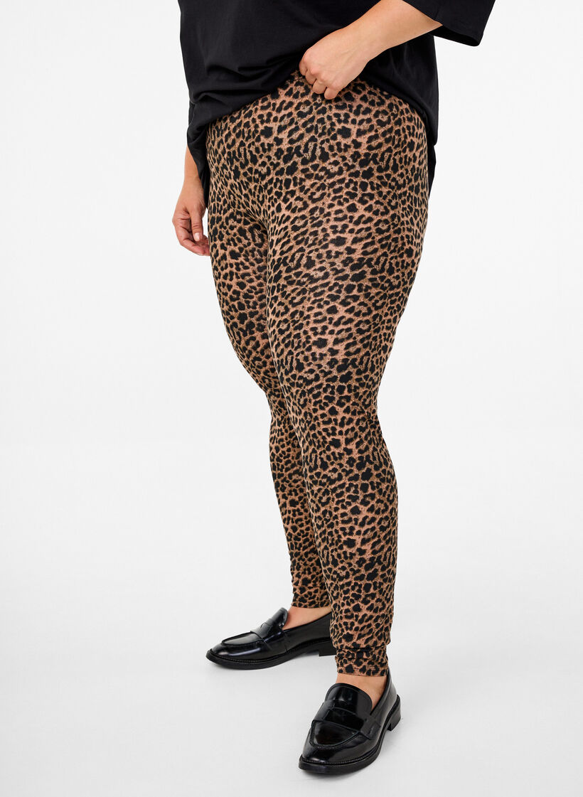 Viscose leggings with leopard print, Black, Model image number 0
