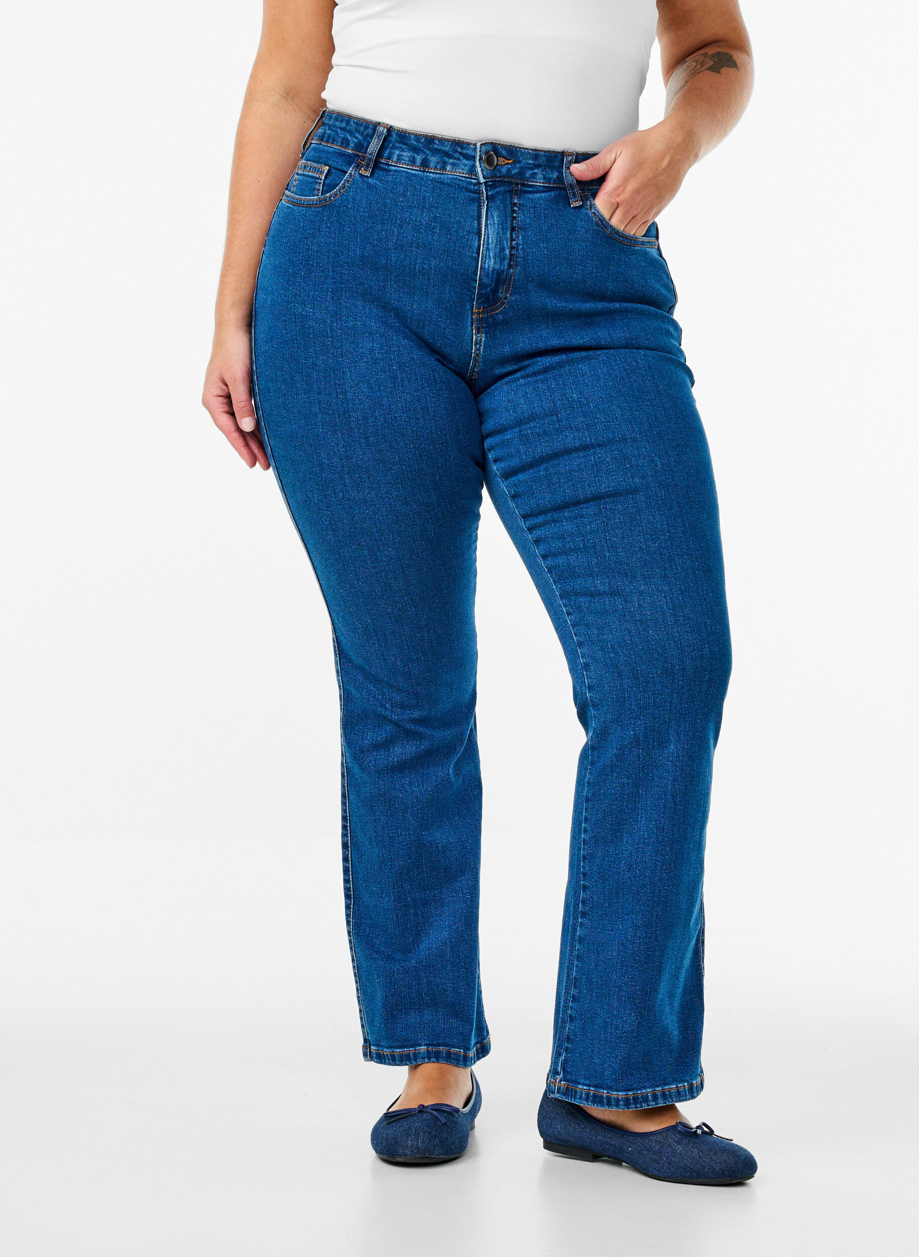 Zizzifashion Ellen bootcut jeans with high waist, Blue, Model image number 2