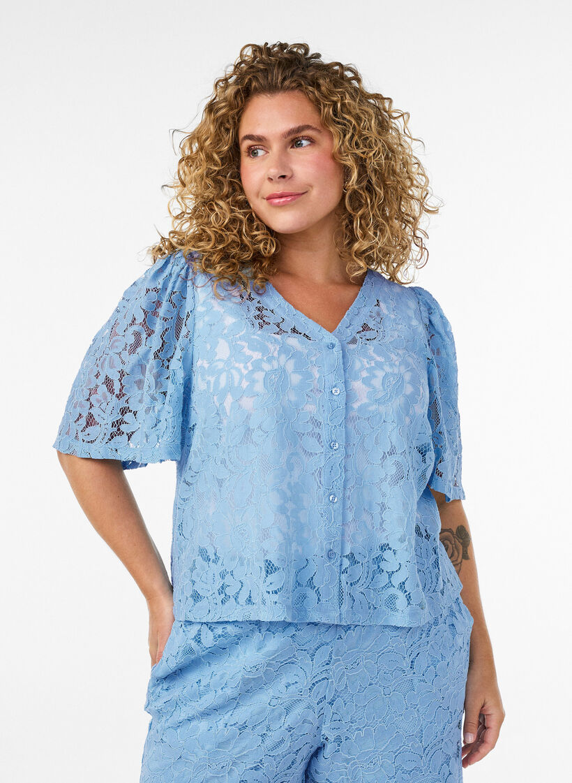 Lace shorts with high waist and pockets, Blue, Model image number 0