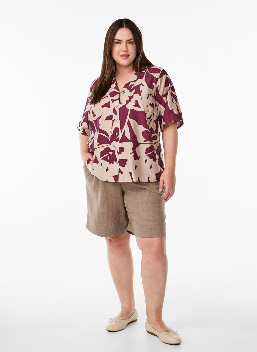 Shirt blouse with print and V-neck, Red, Model image number 1