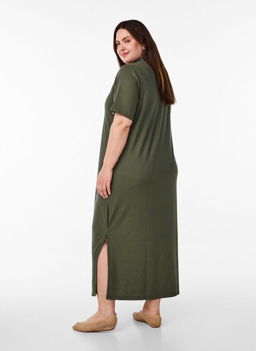Maxi dress in jersey with collar and short sleeves, Green, Model image number 1