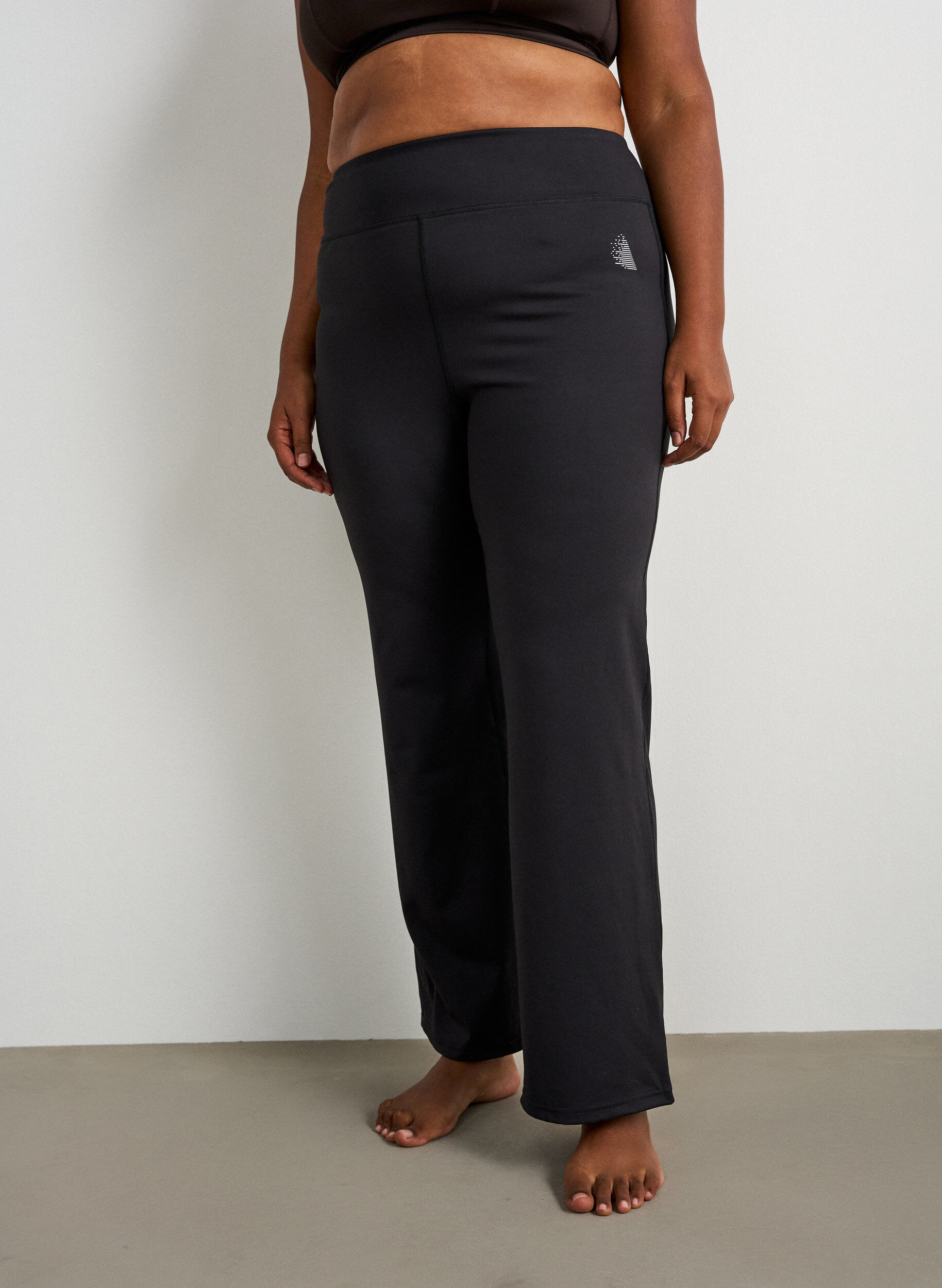 ZizzifashionBootcut training tights with a high waist, Black, Model image number 2