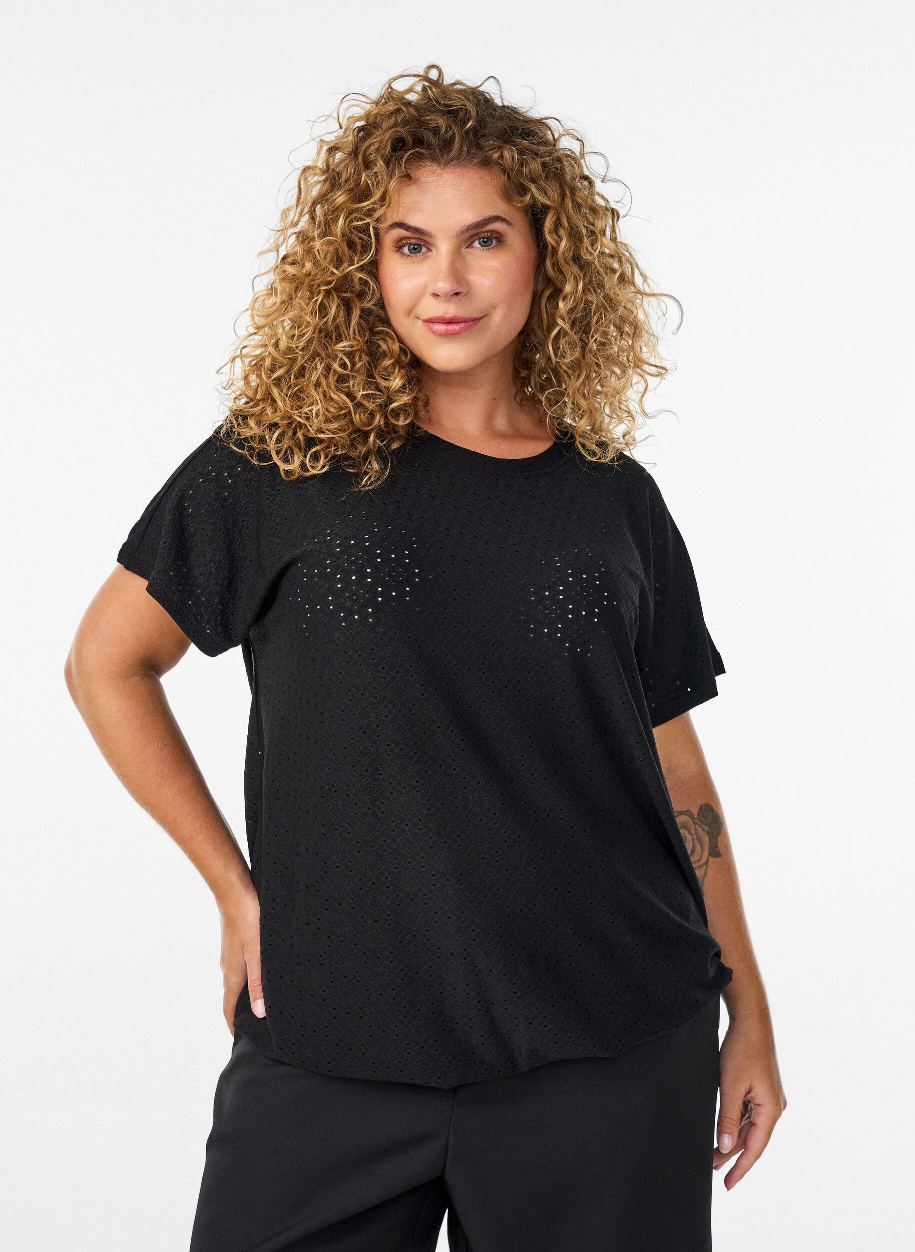 Zizzifashion Blouse with eyelet embroidery and balloon-effect, Black, Model image number 0