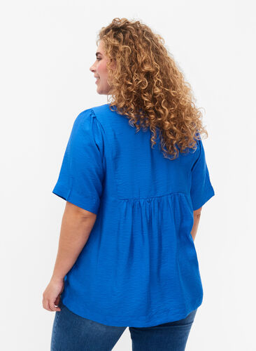 Blouse with half-length sleeves in viscose, Olympian Blue, Model image number 1