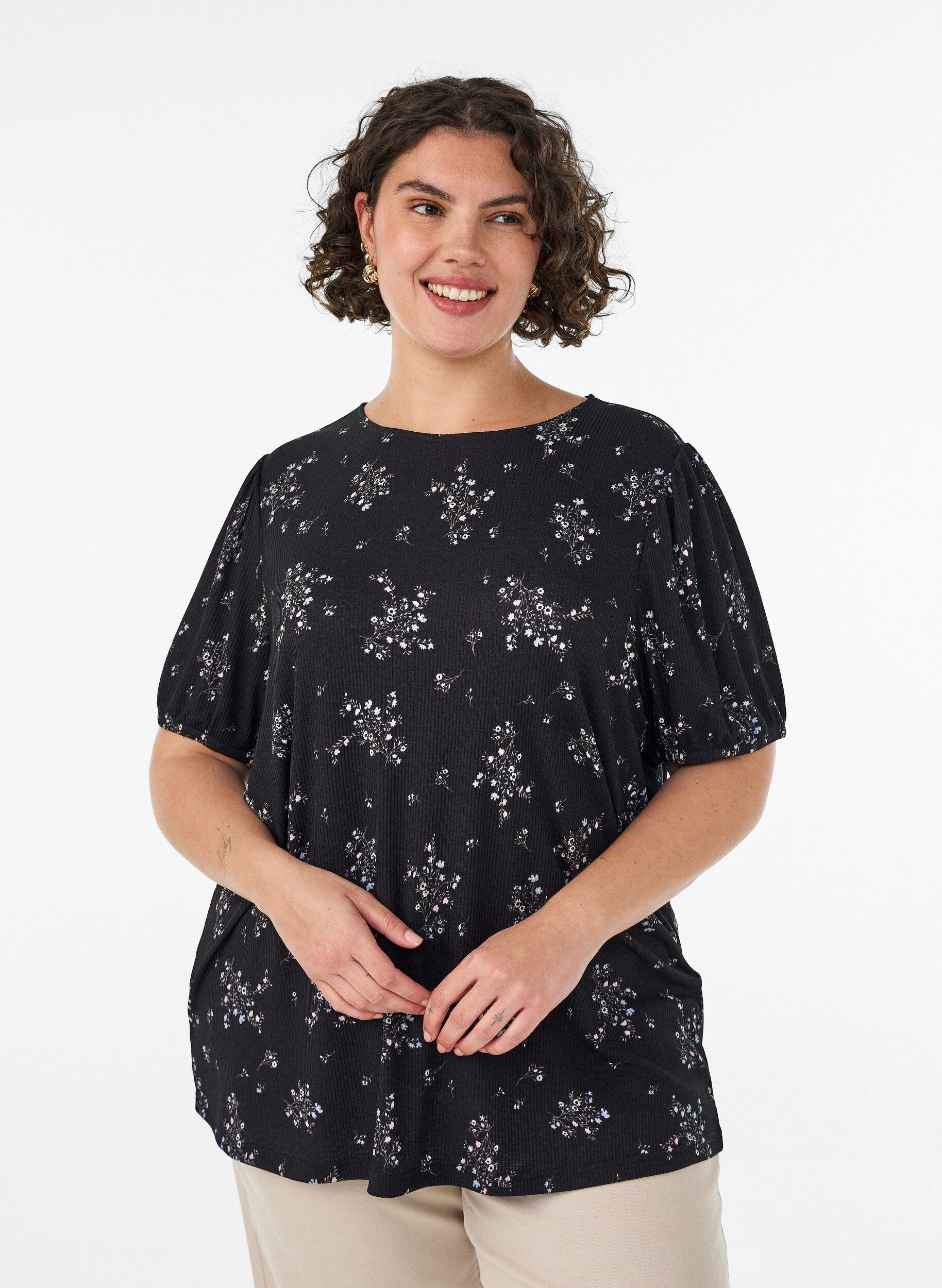 Zizzifashion Patterned blouse with short sleeves, Black, Model image number 0