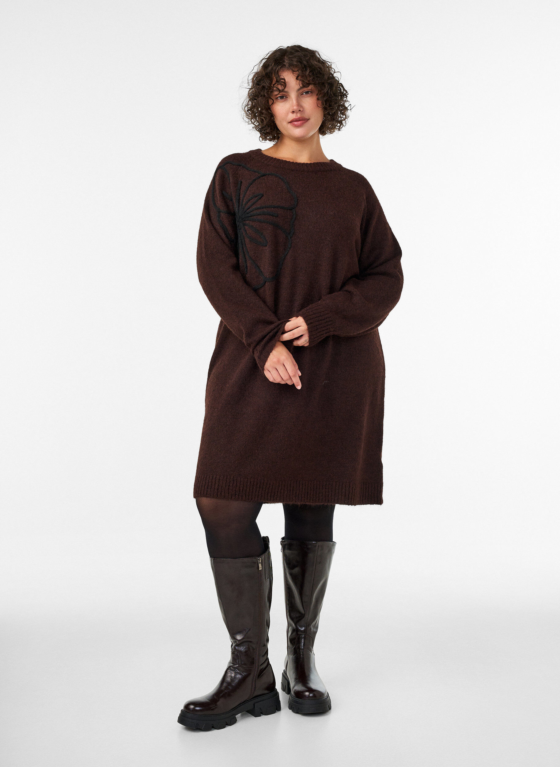 ZizzifashionJumper dress with large flower appliqu&eacute;, Brown, Model image number 3