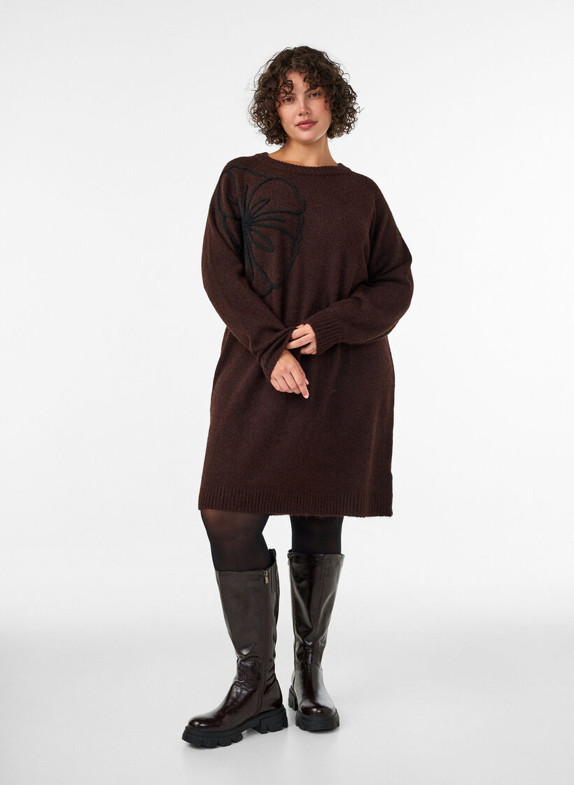 Jumper dress with large flower appliqu&eacute;, Brown, Model image number 3