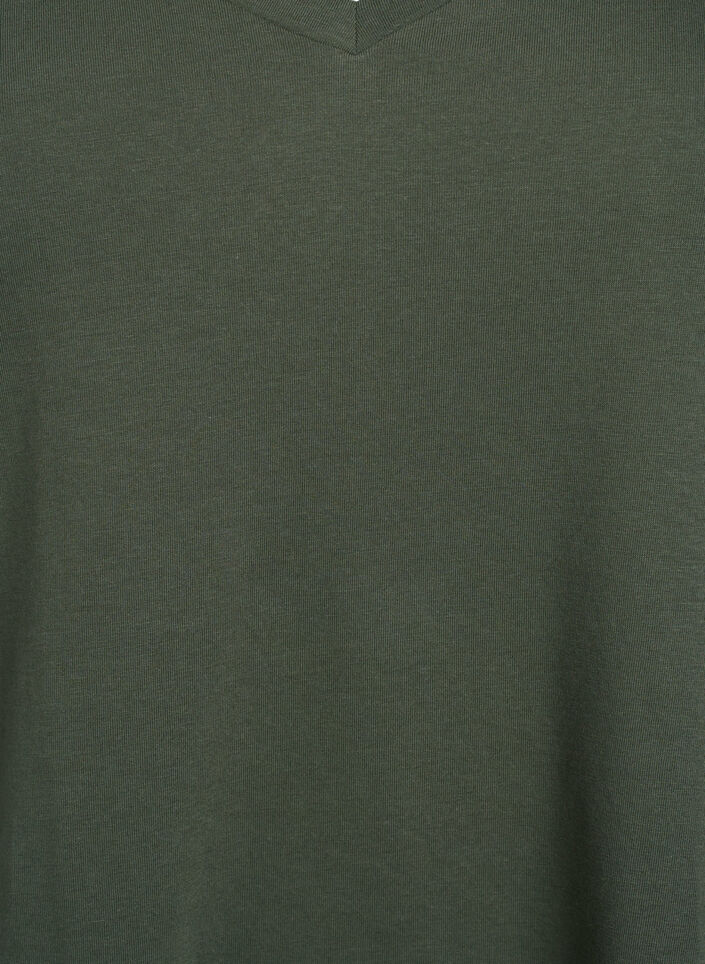 Short sleeve t-shirt with v-neckline, Green, Packshot image number 2