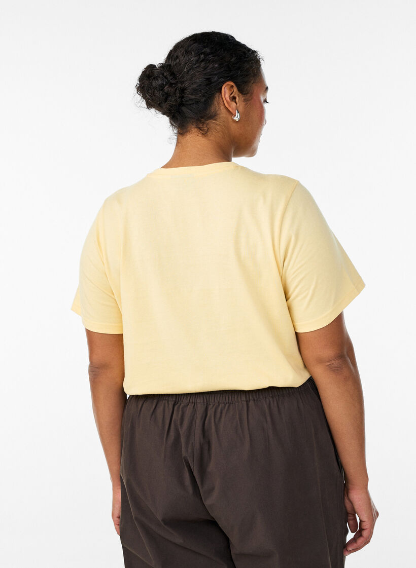 Cotton T-shirt with embroidered text, Yellow, Model image number 2