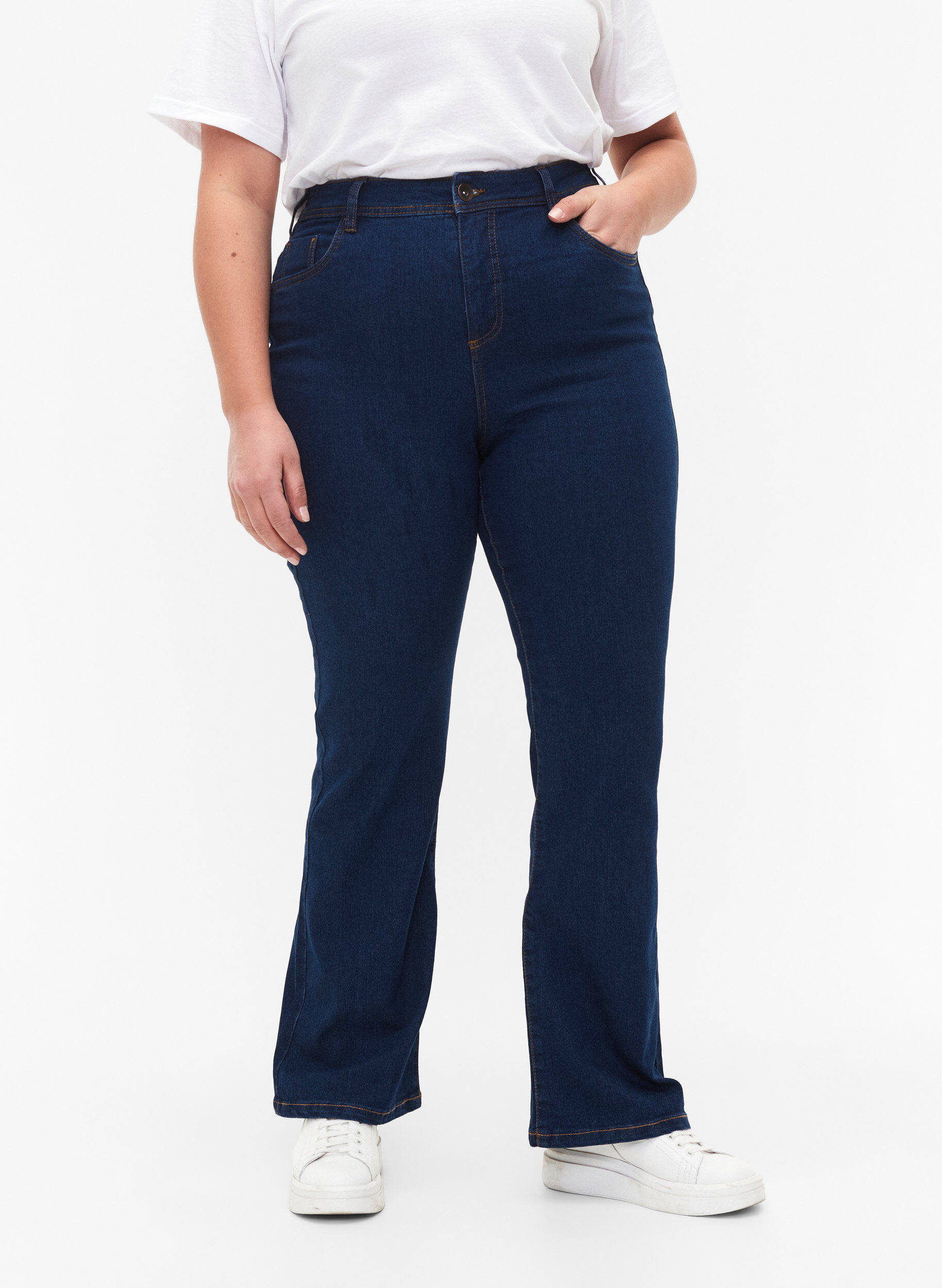 Zizzifashion High waisted jeans with bootcut, Blue, Model image number 2
