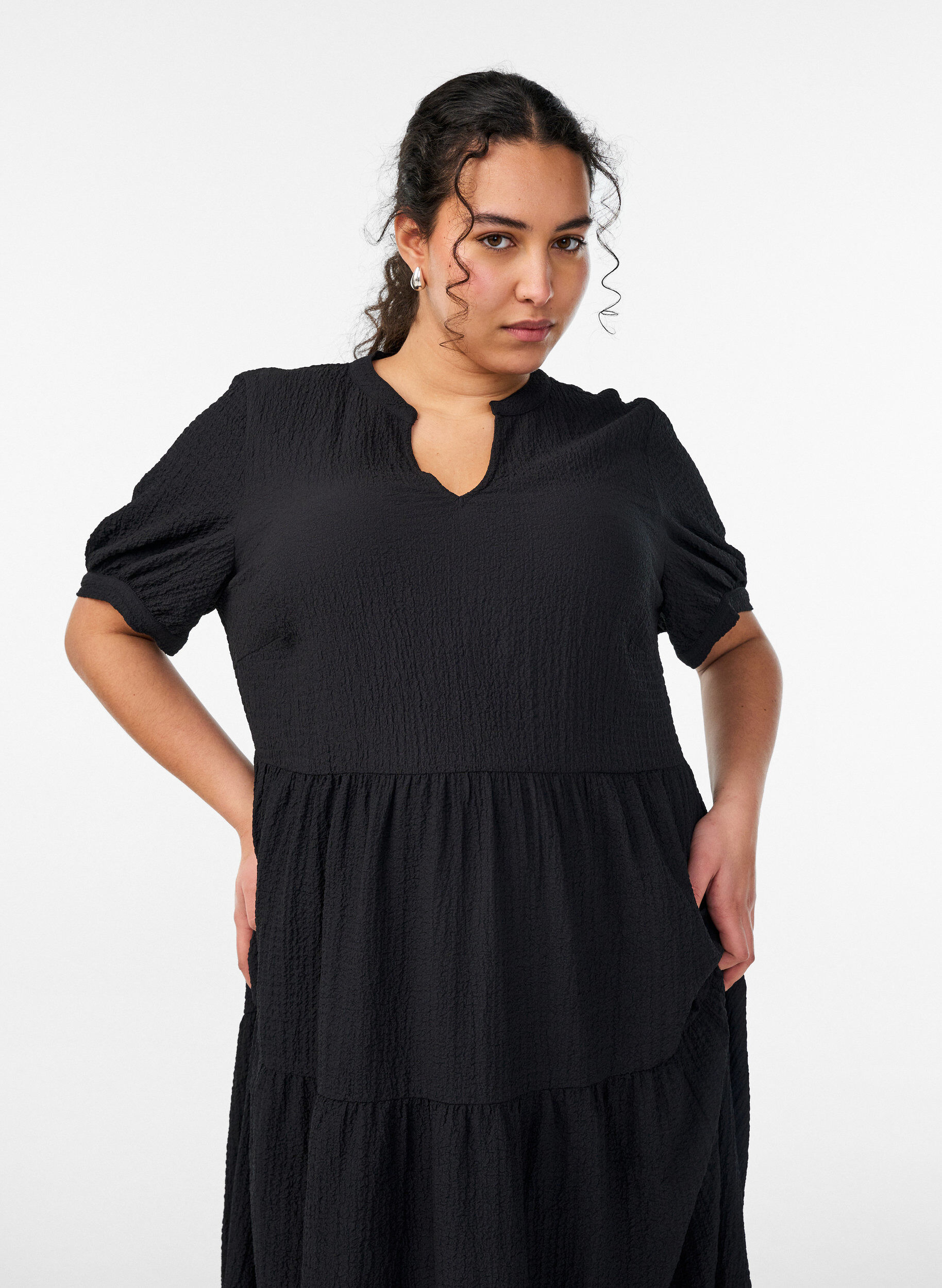 Zizzifashion Ankle-length dress with short sleeves and tiered ruffles, Black, Model image number 2