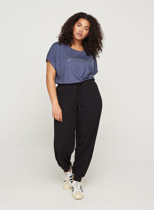Loose trousers in ribbed fabric, Black, Model image number 2