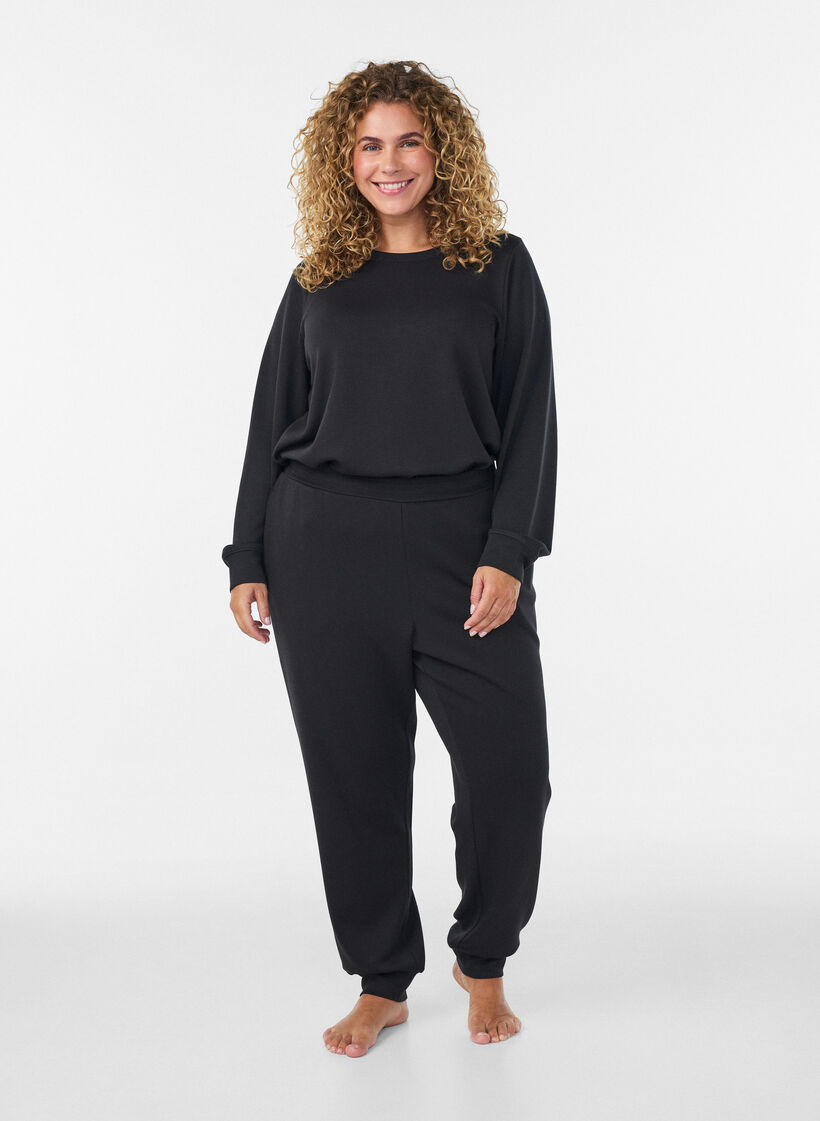 Jersey trousers with high waist and pockets, Black, Model image number 0