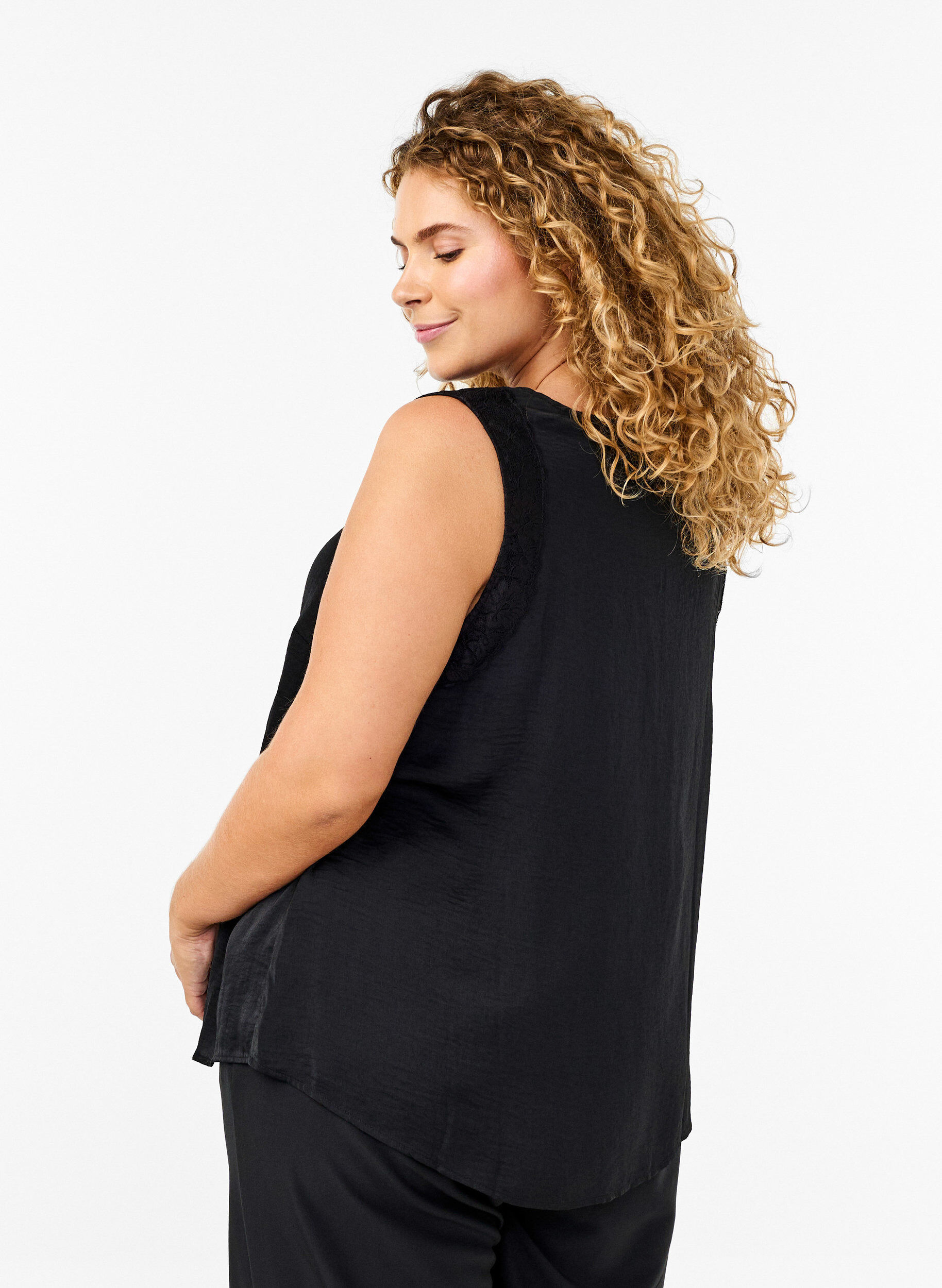 Zizzifashion Sleeveless top with lace, Black, Model image number 2