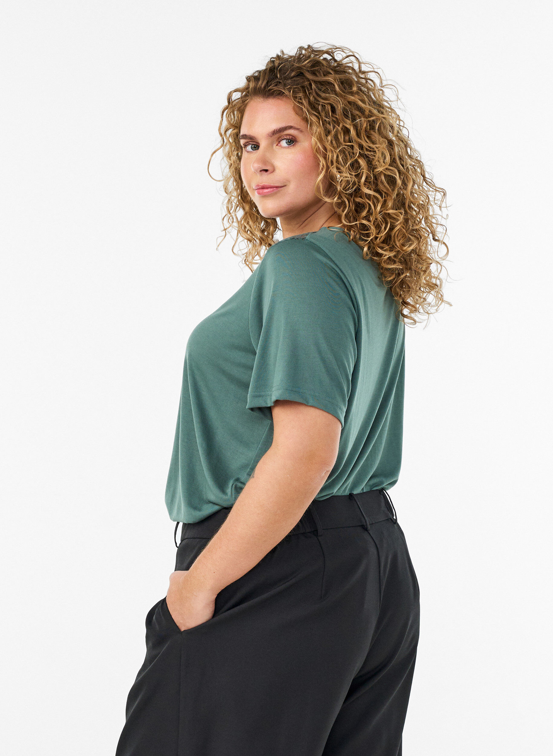Zizzifashion Blouse with lace insert and balloon sleeves, Green, Model image number 2