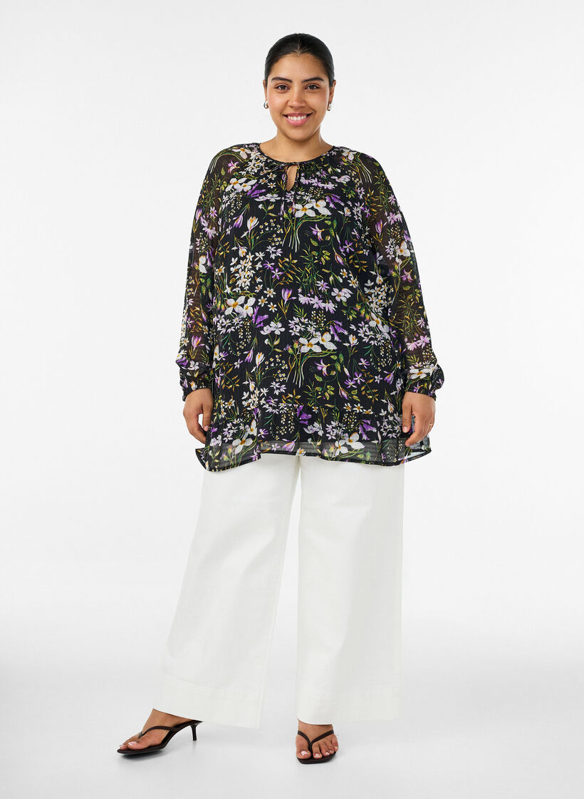 Floral print A-line tunic, Black, Model image number 1