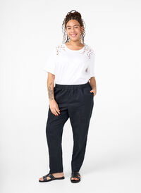 Cotton and linen trousers with pockets, Black, Model