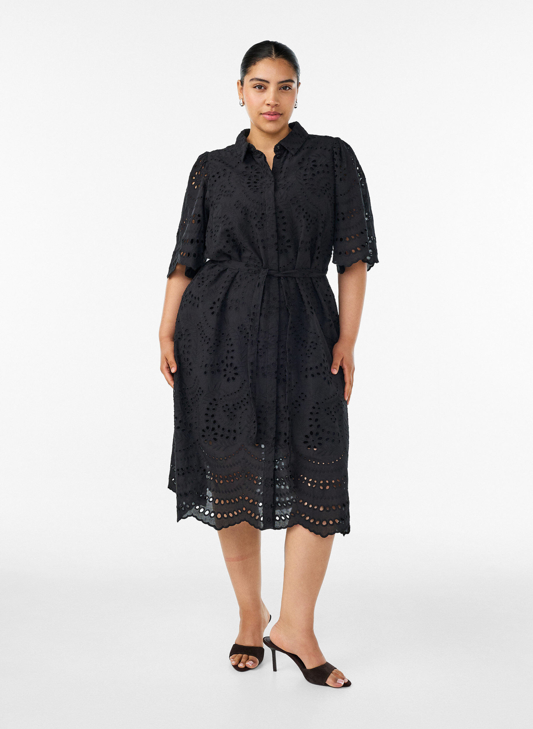 Zizzifashion Shirt dress in broderie anglaise with a tie-belt, Black, Model image number 1