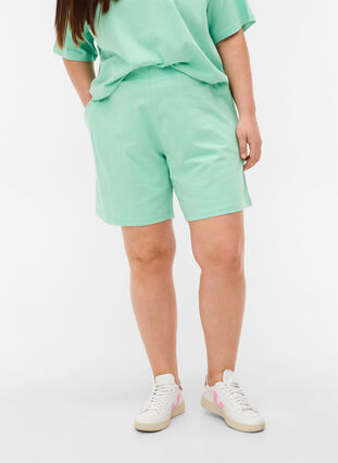 Loose cotton shorts with pockets, Lichen, Model image number 2