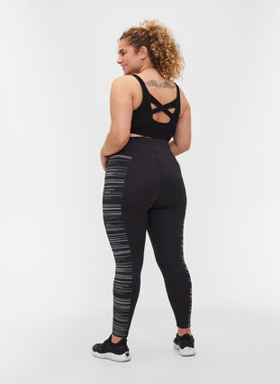Cropped gym leggings with reflective print, Black, Model image number 1