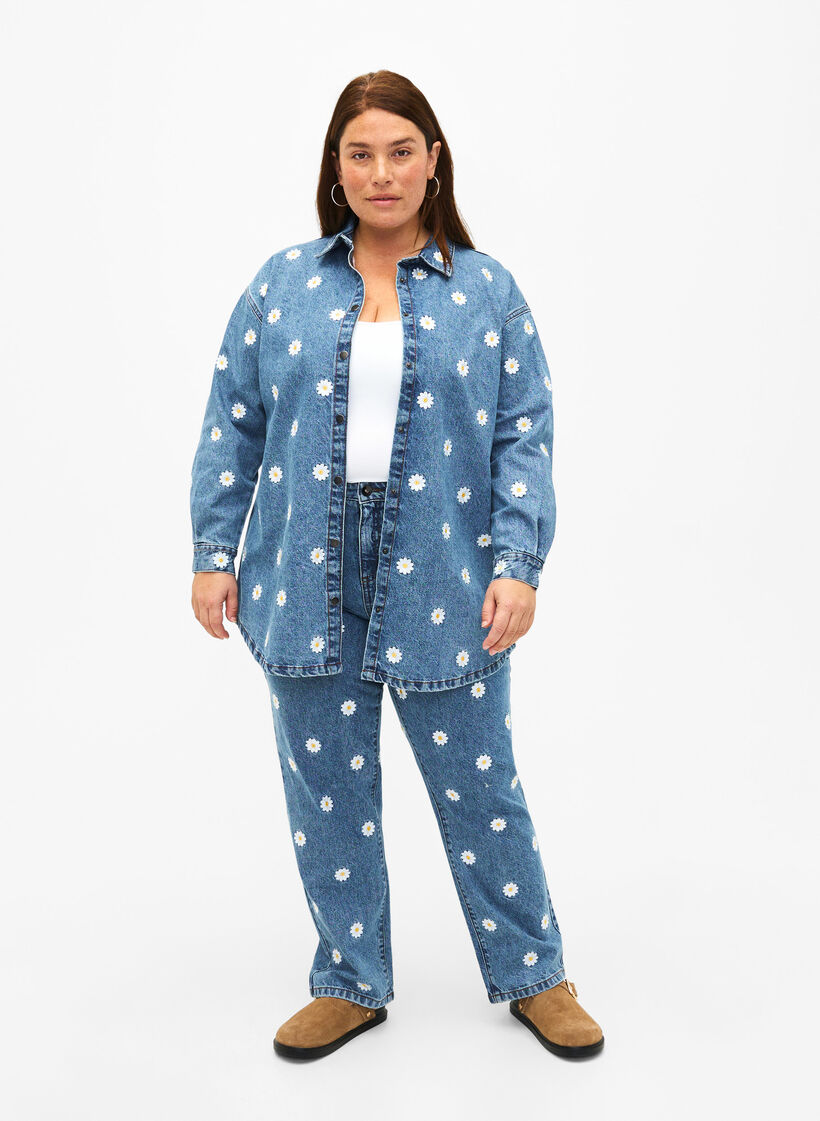 Loose denim shirt with embroidered daisies, L.B. Flower, Model image number 2