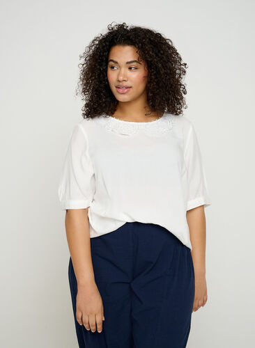Viscose blouse with lace collar, Snow White, Model image number 0
