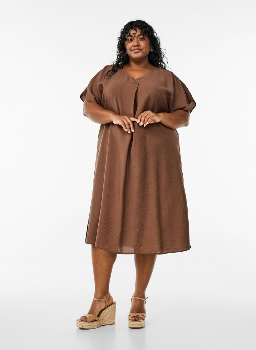 V-neck dress in viscose, Brown, Model image number 1