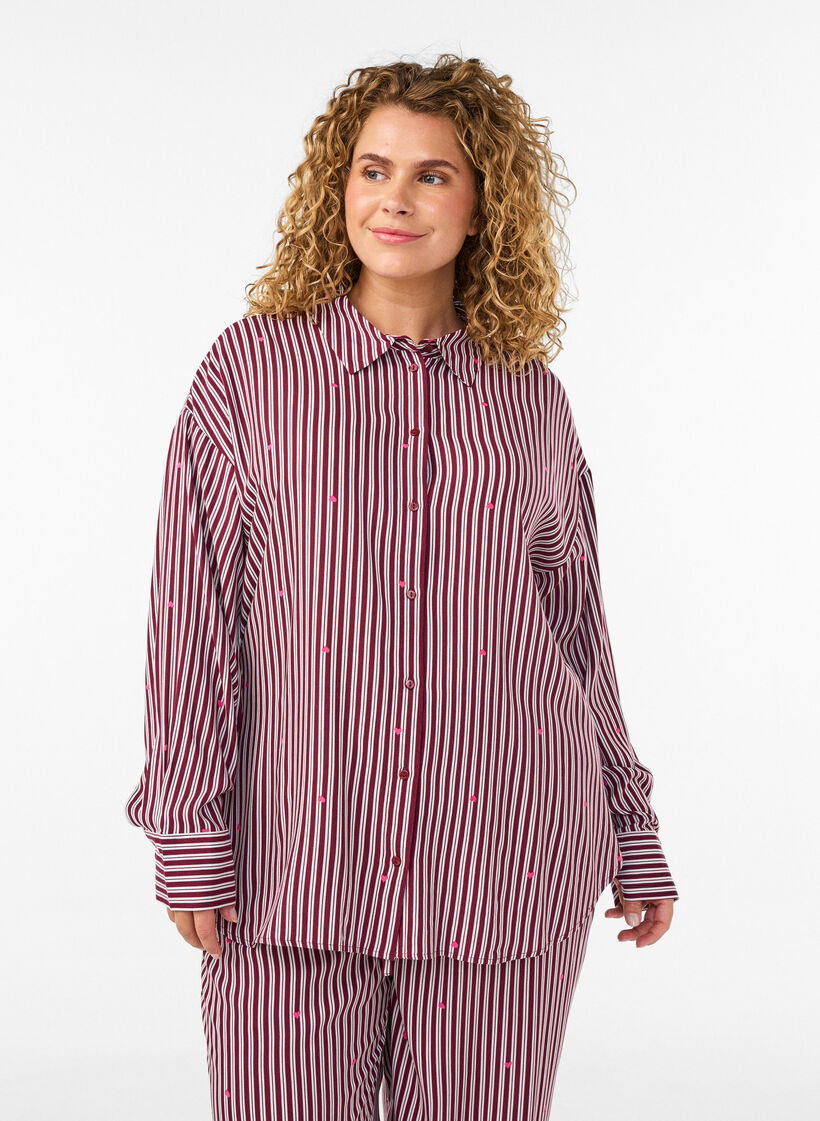 Nightshirt with stripes and hearts, Dark Bordeaux, Model image number 0