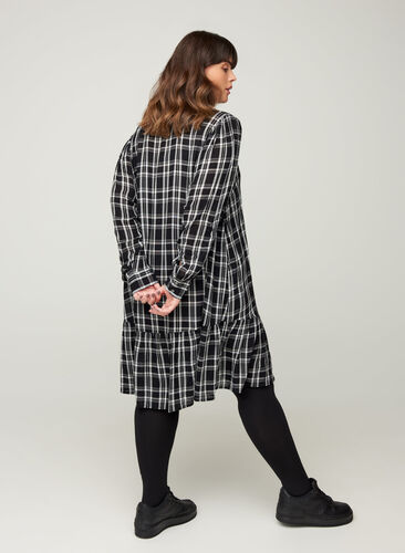 Checked viscose dress with buttons, Black/White CH, Model image number 1