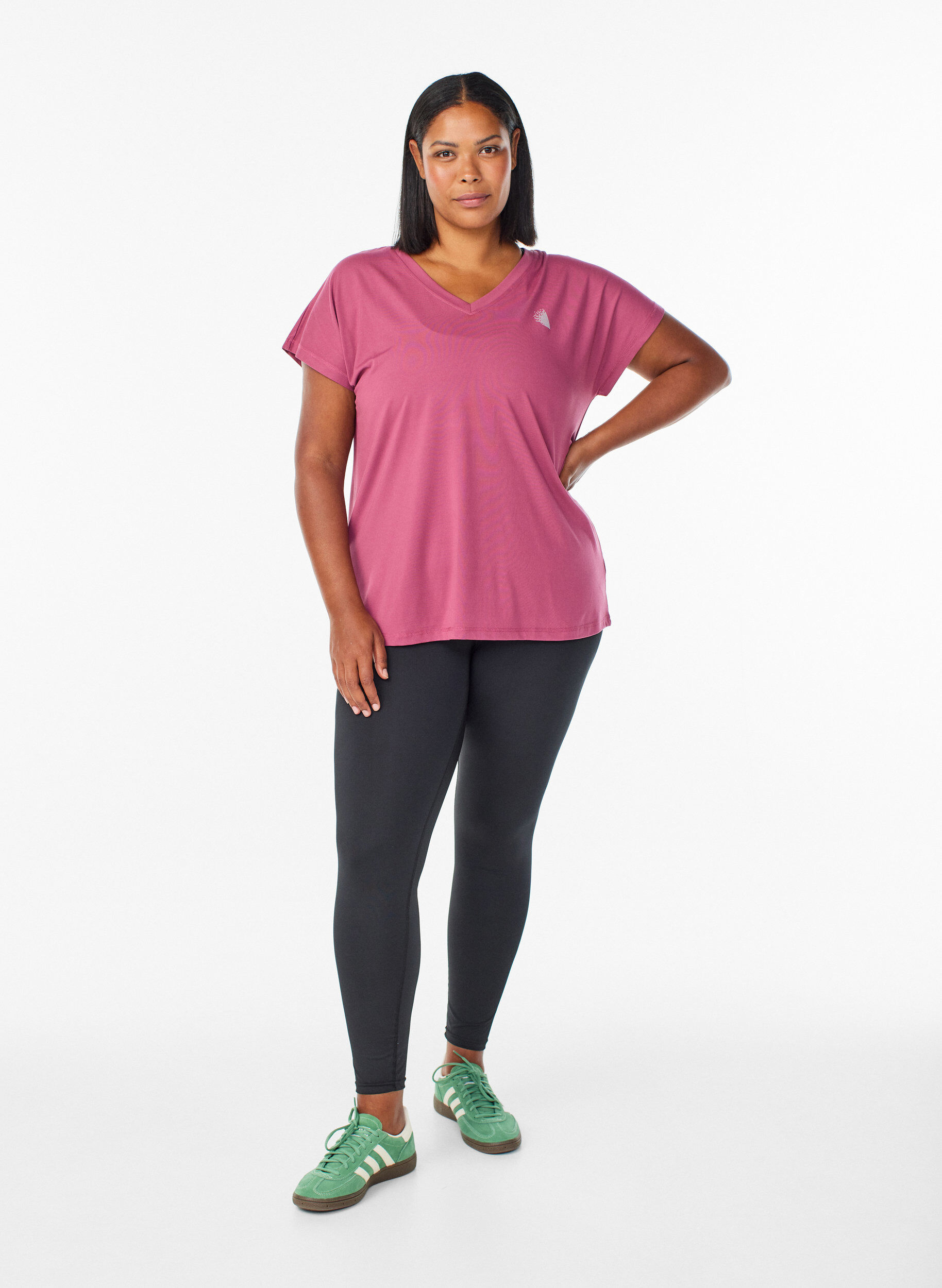 Zizzifashion Loose training t-shirt with v-neck, Red, Model image number 1