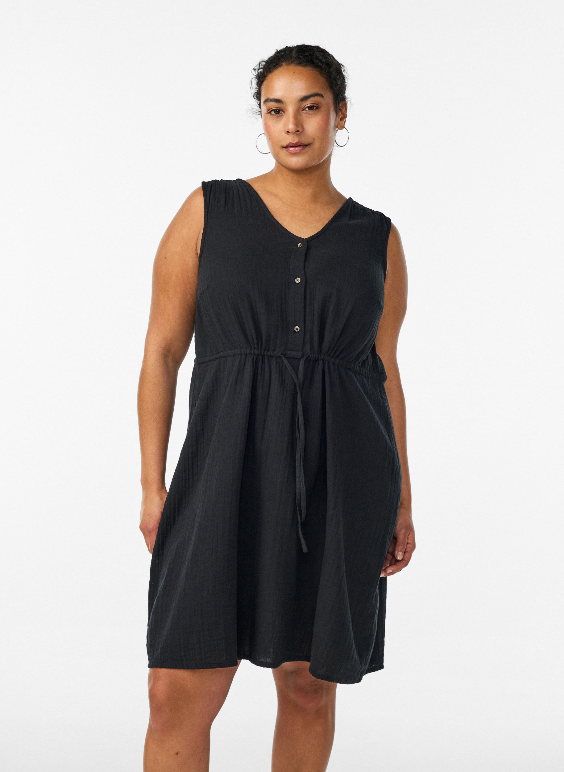 Sleeveless cotton muslin dress with tie string, Black, Model