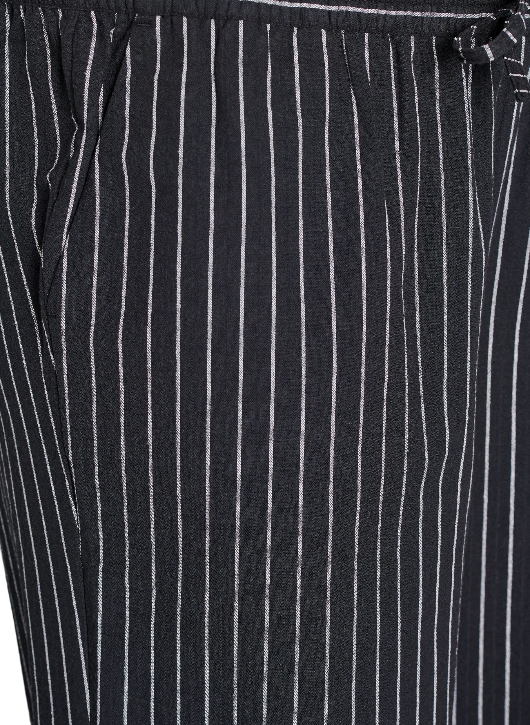 Zizzifashion Loose trousers with high waist and pockets, Black, Packshot image number 2