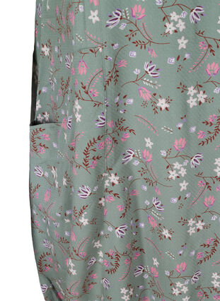Short-sleeved viscose dress with print, Chinois Green Flower, Packshot image number 3