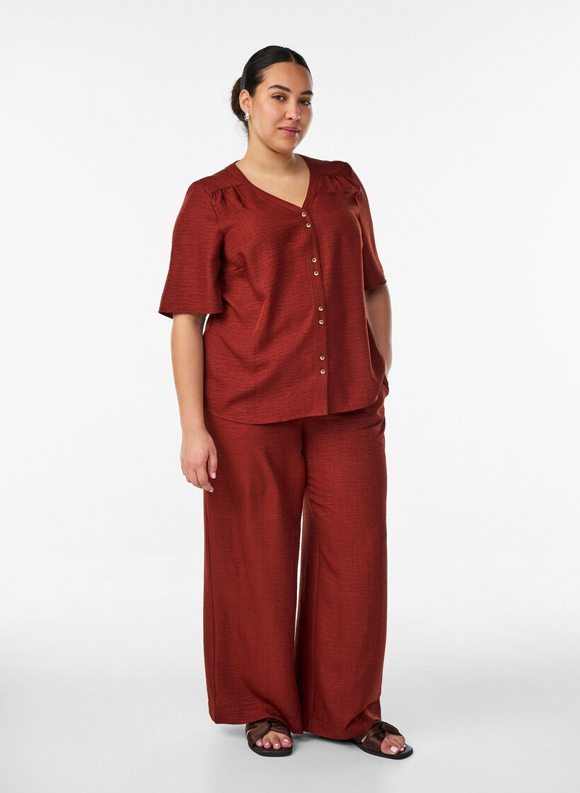 Loose trousers with elasticated waistband and pockets, Red, Model image number 0